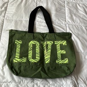 PINK Travel Bag 💚